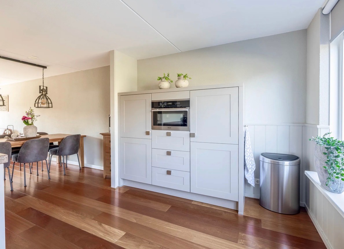 Apparatenwand voor de renovatie, Schoonhoven
